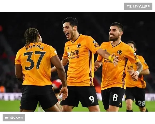 从0-2到3-2：复盘布莱顿客场逆转狼队的战术调整